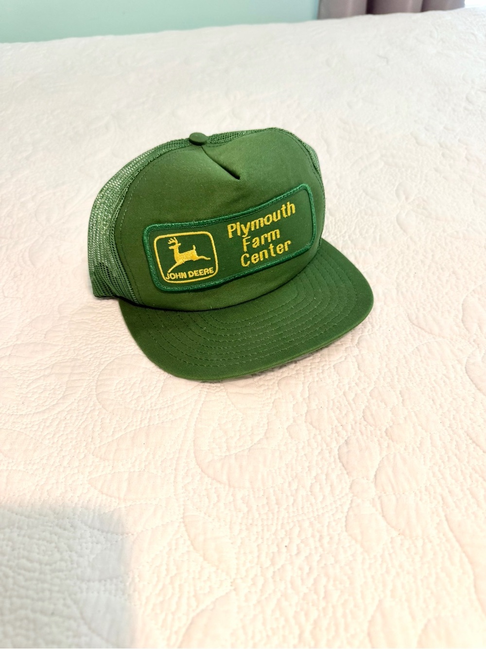 Vintage John Deere Trucker Hat Louisville Mfg USA Mesh Snapback Farm Cap Patch